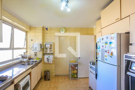 Apartamento à venda com 147m², 3 quartos e 2 vagas Apartamento à venda com 147m², 3 quartos e 2 vagasCozinha