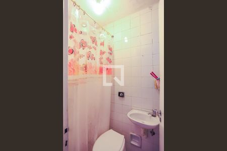 Apartamento à venda com 147m², 3 quartos e 2 vagas Apartamento à venda com 147m², 3 quartos e 2 vagasÁrea de Serviço - Banheiro