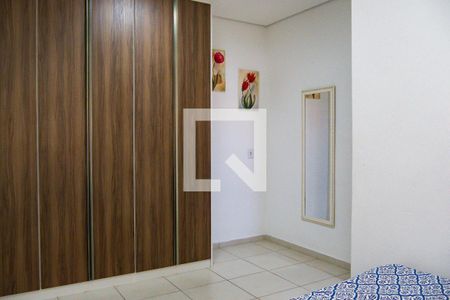 Casa à venda com 217m², 5 quartos e 5 vagasSuíte 2 - Casa 2