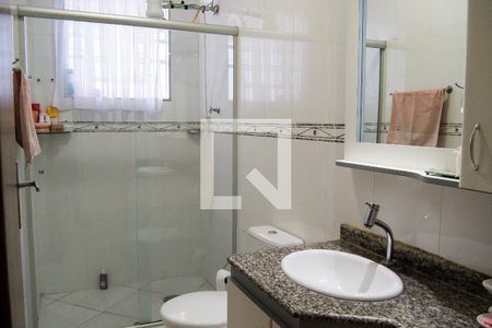 Casa à venda com 217m², 5 quartos e 5 vagasBanheiro Social