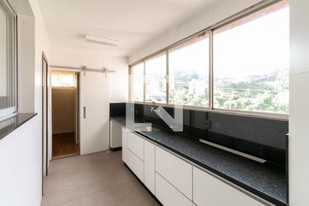Apartamento à venda com 180m², 3 quartos e 2 vagasÁrea de Serviço