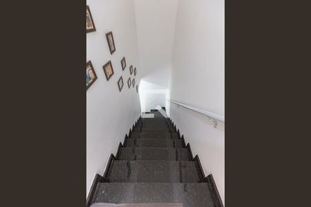 Apartamento à venda com 70m², 2 quartos e 1 vaga Apartamento à venda com 70m², 2 quartos e 1 vagaEscada Cobertura