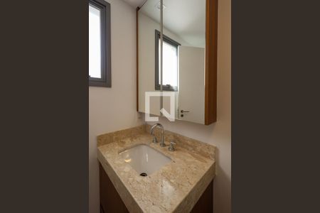 Apartamento à venda com 88m², 2 quartos e 2 vagasBanheiro da Suíte 2