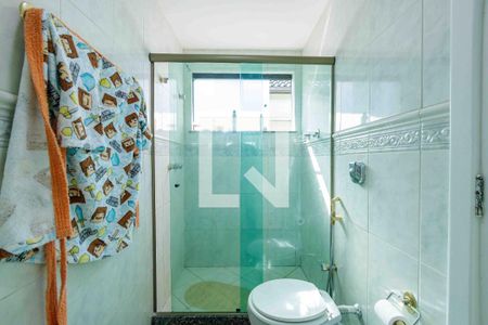 Casa de condomínio à venda com 315m², 4 quartos e 2 vagas Casa de condomínio à venda com 315m², 4 quartos e 2 vagasBanheiro Suíte 2