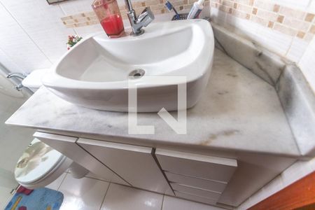 Casa à venda com 120m², 2 quartos e 2 vagas Casa à venda com 120m², 2 quartos e 2 vagasBanheiro suíte 2