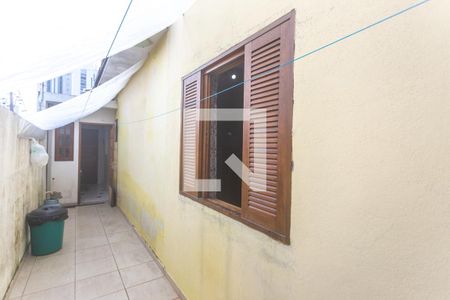 Casa à venda com 120m², 2 quartos e 2 vagas Casa à venda com 120m², 2 quartos e 2 vagasQuintal