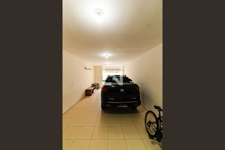 Casa à venda com 180m², 3 quartos e 3 vagas Casa à venda com 180m², 3 quartos e 3 vagasGaragem