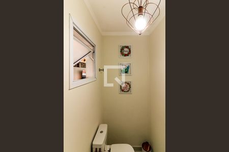 Casa à venda com 180m², 3 quartos e 3 vagas Casa à venda com 180m², 3 quartos e 3 vagasLavabo