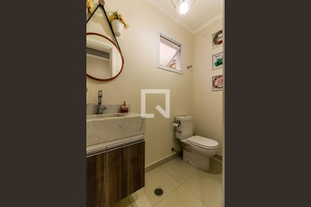 Casa à venda com 180m², 3 quartos e 3 vagas Casa à venda com 180m², 3 quartos e 3 vagasLavabo