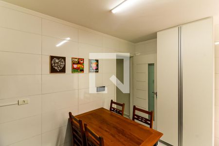 Casa à venda com 180m², 3 quartos e 3 vagas Casa à venda com 180m², 3 quartos e 3 vagasCozinha