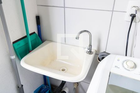 Apartamento para alugar com 51m², 2 quartos e 1 vaga Apartamento para alugar com 51m², 2 quartos e 1 vagaCozinha e Área de Serviço