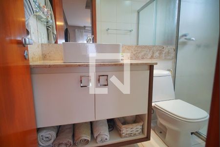 Apartamento para alugar com 205m², 2 quartos e 2 vagasBanheiro da Suíte