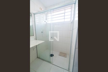 Casa à venda com 126m², 4 quartos e 2 vagas Casa à venda com 126m², 4 quartos e 2 vagasBanheiro