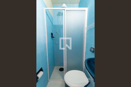 Casa à venda com 126m², 4 quartos e 2 vagas Casa à venda com 126m², 4 quartos e 2 vagasEdícula - Banheiro da Suíte