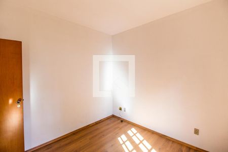 Casa de condomínio à venda com 320m², 5 quartos e 4 vagas Casa de condomínio à venda com 320m², 5 quartos e 4 vagasSuíte 4