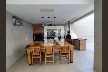 Apartamento para alugar com 60m², 2 quartos e 1 vaga Apartamento para alugar com 60m², 2 quartos e 1 vagaÁrea comum - Churrasqueira