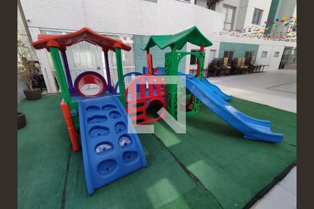 Apartamento para alugar com 60m², 2 quartos e 1 vaga Apartamento para alugar com 60m², 2 quartos e 1 vagaÁrea comum - Playground