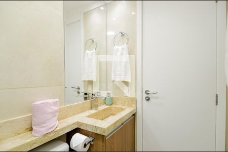 Apartamento à venda com 61m², 2 quartos e 2 vagasBanheiro Social