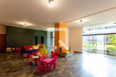 Apartamento para alugar com 296m², 3 quartos e 3 vagas Apartamento para alugar com 296m², 3 quartos e 3 vagasÁrea comum