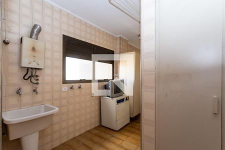 Apartamento para alugar com 296m², 3 quartos e 3 vagas Apartamento para alugar com 296m², 3 quartos e 3 vagasÁrea de Serviço