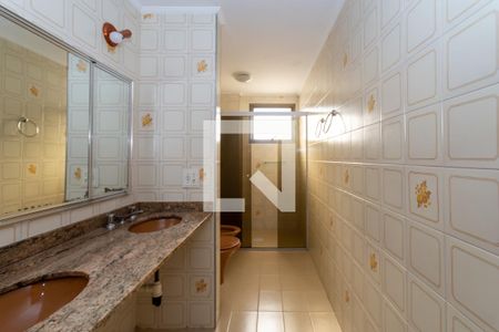 Apartamento para alugar com 296m², 3 quartos e 3 vagas Apartamento para alugar com 296m², 3 quartos e 3 vagasBanheiro da Suíte