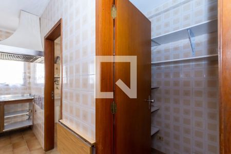 Apartamento para alugar com 296m², 3 quartos e 3 vagas Apartamento para alugar com 296m², 3 quartos e 3 vagasCozinha