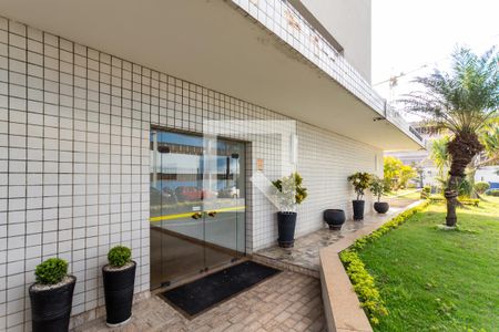 Apartamento para alugar com 296m², 3 quartos e 3 vagas Apartamento para alugar com 296m², 3 quartos e 3 vagasEntrada