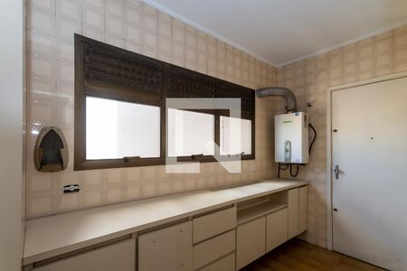 Apartamento para alugar com 296m², 3 quartos e 3 vagas Apartamento para alugar com 296m², 3 quartos e 3 vagasÁrea de Serviço