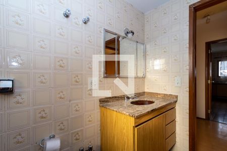 Apartamento para alugar com 296m², 3 quartos e 3 vagas Apartamento para alugar com 296m², 3 quartos e 3 vagasBanheiro Corredor