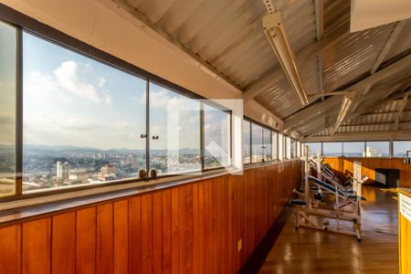 Apartamento para alugar com 296m², 3 quartos e 3 vagas Apartamento para alugar com 296m², 3 quartos e 3 vagasÁrea comum