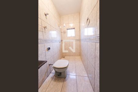 Casa à venda com 160m², 3 quartos e 3 vagas Casa à venda com 160m², 3 quartos e 3 vagasBanheiro suíte