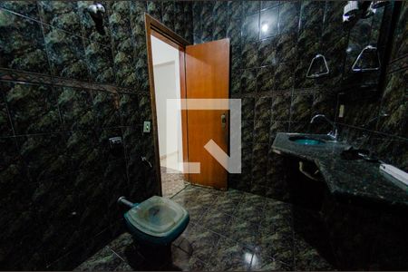 Casa à venda com 160m², 3 quartos e 3 vagas Casa à venda com 160m², 3 quartos e 3 vagasBanheiro