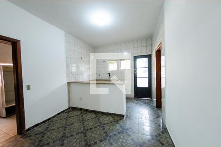 Casa à venda com 160m², 3 quartos e 3 vagas Casa à venda com 160m², 3 quartos e 3 vagasCozinha