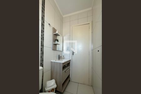 Casa à venda com 92m², 2 quartos e 2 vagasBanheiro da Suíte 2 