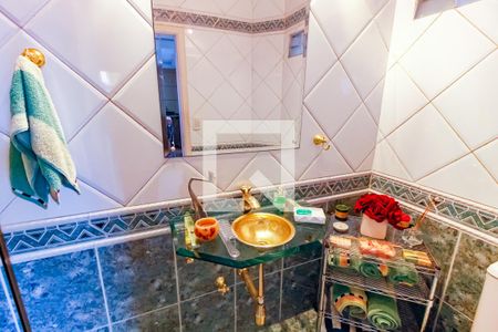 Apartamento à venda com 200m², 2 quartos e 3 vagas Apartamento à venda com 200m², 2 quartos e 3 vagasBanheiro cobertura