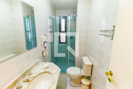 Apartamento à venda com 200m², 2 quartos e 3 vagas Apartamento à venda com 200m², 2 quartos e 3 vagasBanheiro Corredor