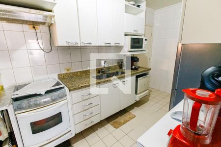 Apartamento à venda com 200m², 2 quartos e 3 vagas Apartamento à venda com 200m², 2 quartos e 3 vagasCozinha - Armários