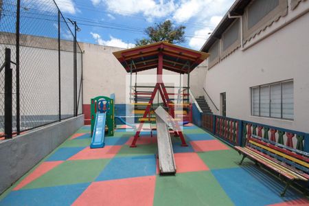 Apartamento à venda com 57m², 2 quartos e 1 vaga Apartamento à venda com 57m², 2 quartos e 1 vagaÁrea comum - Playground