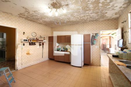 Casa à venda com 477m², 5 quartos e 3 vagasCozinha