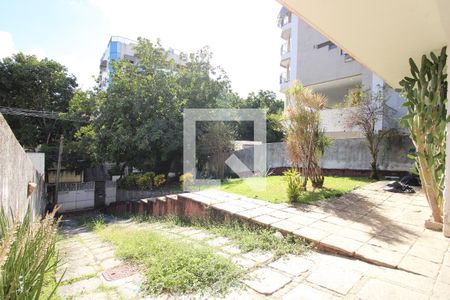 Casa à venda com 477m², 5 quartos e 3 vagasÁrea Externa - Frente