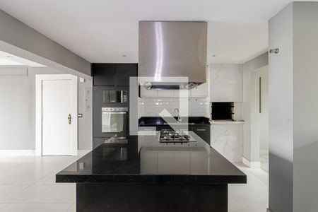 Apartamento para alugar com 270m², 4 quartos e 4 vagas Apartamento para alugar com 270m², 4 quartos e 4 vagasCozinha