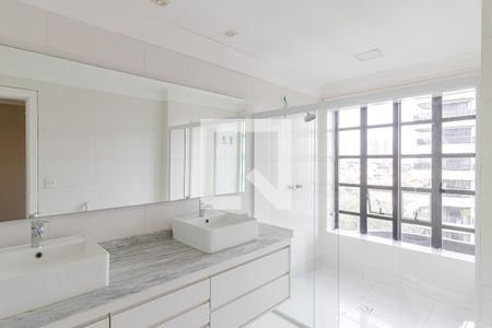 Apartamento para alugar com 270m², 4 quartos e 4 vagas Apartamento para alugar com 270m², 4 quartos e 4 vagasBanheiro da Suíte 4