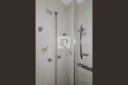 Apartamento para alugar com 270m², 4 quartos e 4 vagas Apartamento para alugar com 270m², 4 quartos e 4 vagasBanheiro da Suíte 1