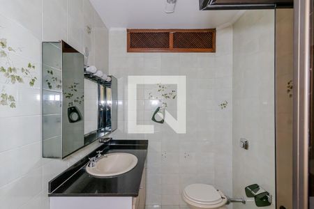 Apartamento para alugar com 270m², 4 quartos e 4 vagas Apartamento para alugar com 270m², 4 quartos e 4 vagasBanheiro da Suíte 1