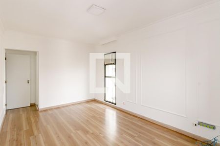 Apartamento para alugar com 270m², 4 quartos e 4 vagas Apartamento para alugar com 270m², 4 quartos e 4 vagasSuíte 3