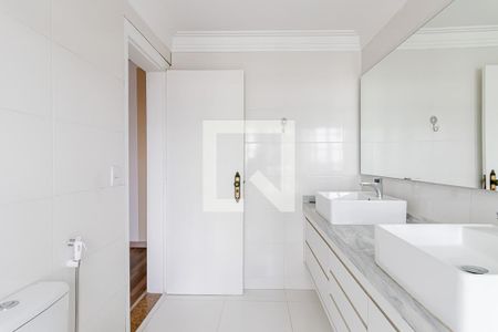 Apartamento para alugar com 270m², 4 quartos e 4 vagas Apartamento para alugar com 270m², 4 quartos e 4 vagasBanheiro da Suíte 4