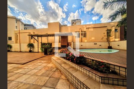 Apartamento à venda com 164m², 4 quartos e 3 vagas Apartamento à venda com 164m², 4 quartos e 3 vagasÁrea comum - Piscina