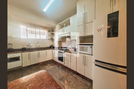 Apartamento à venda com 164m², 4 quartos e 3 vagas Apartamento à venda com 164m², 4 quartos e 3 vagasCozinha