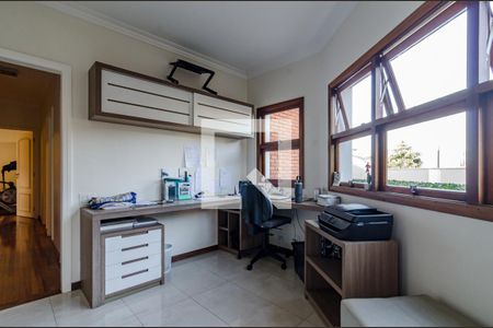 Casa à venda com 350m², 4 quartos e 5 vagasEscritório