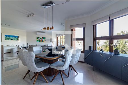 Casa à venda com 350m², 4 quartos e 5 vagasSala de jantar